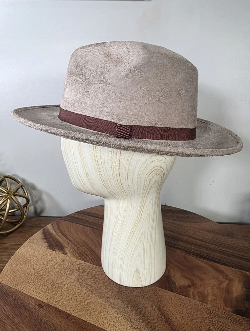 NWT Journey Wide Brim Fedora Hat Tan Cream felt Ribbon Accent Size M